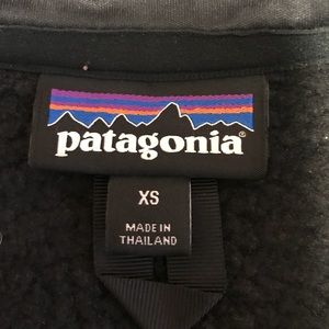 Black Patagonia pullover